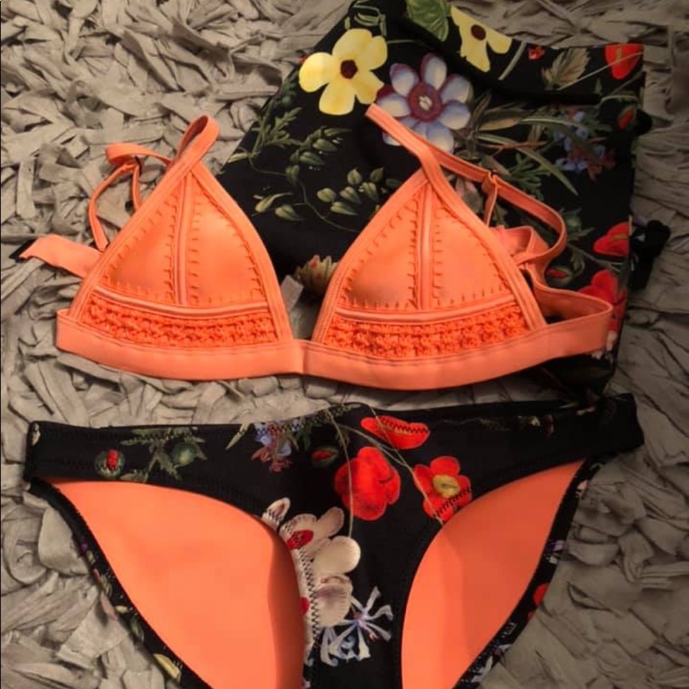 triangl suit!! plus matching bag!